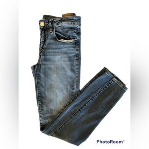 American Eagle Super Stretch Jeans - Size 6 Long